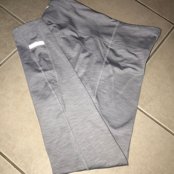 Workout leggings - Picture 1 of 2